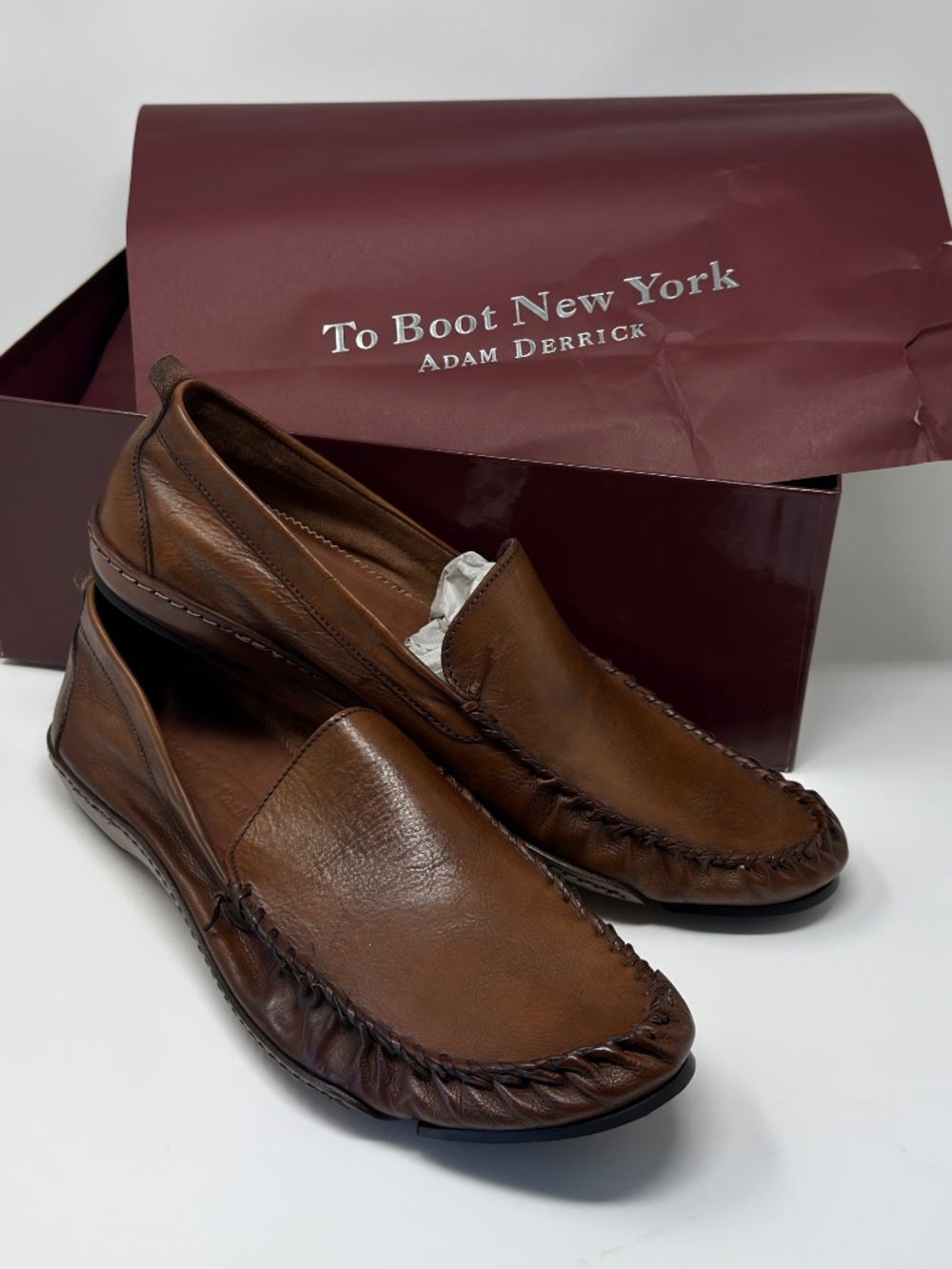 New in box Mens driving shoes by To Boot New New York